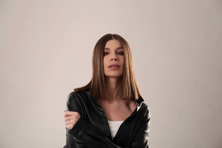 Sängerin ANA, Pressefoto