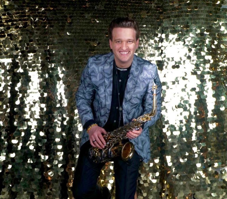 Dimi - Saxophonist für Firmenfeiern, Galas und private Events